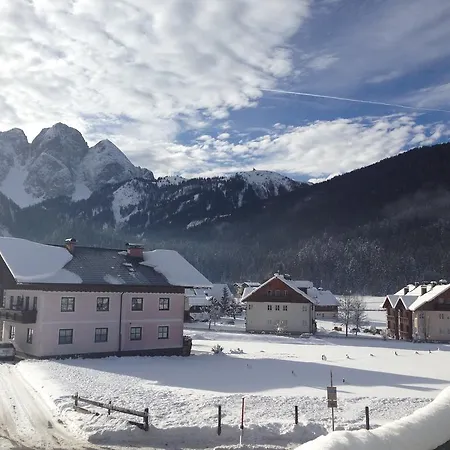 Gamsjaeger Alpesi faház