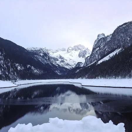 Gamsjaeger シャレー ゴーザウ