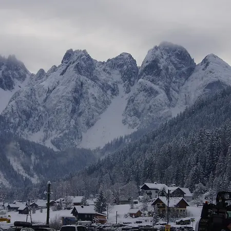 Gamsjaeger シャレー ゴーザウ